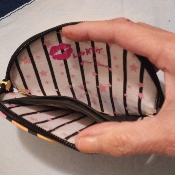 Wallet - Picture 3 of 3